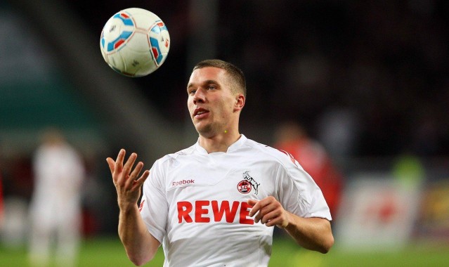 AYX SPORTS：活塞开局风暴拒绝甩卖，哈里斯更衣室价值超越交易筹码