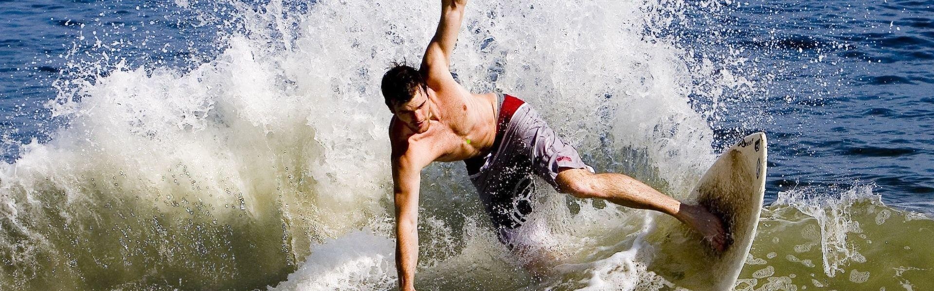 aiyouxi|动视暴雪第一季度财务报告出炉，守望先锋累计收入突破百亿美元大关，电子竞技产业再迎里程碑